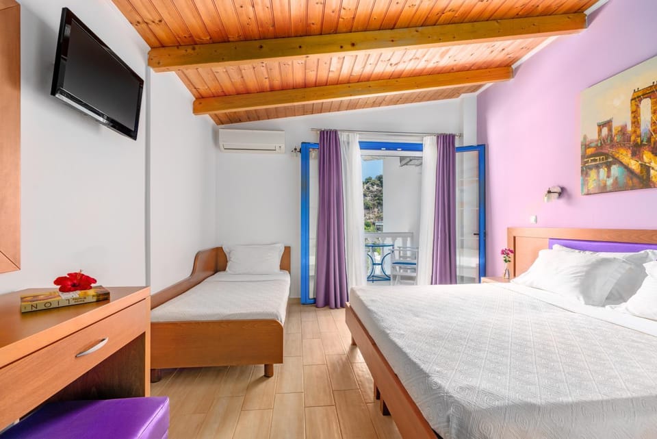 Mesogeios 2000 Hotel in Peloponnese, Western Greece and the Ionian