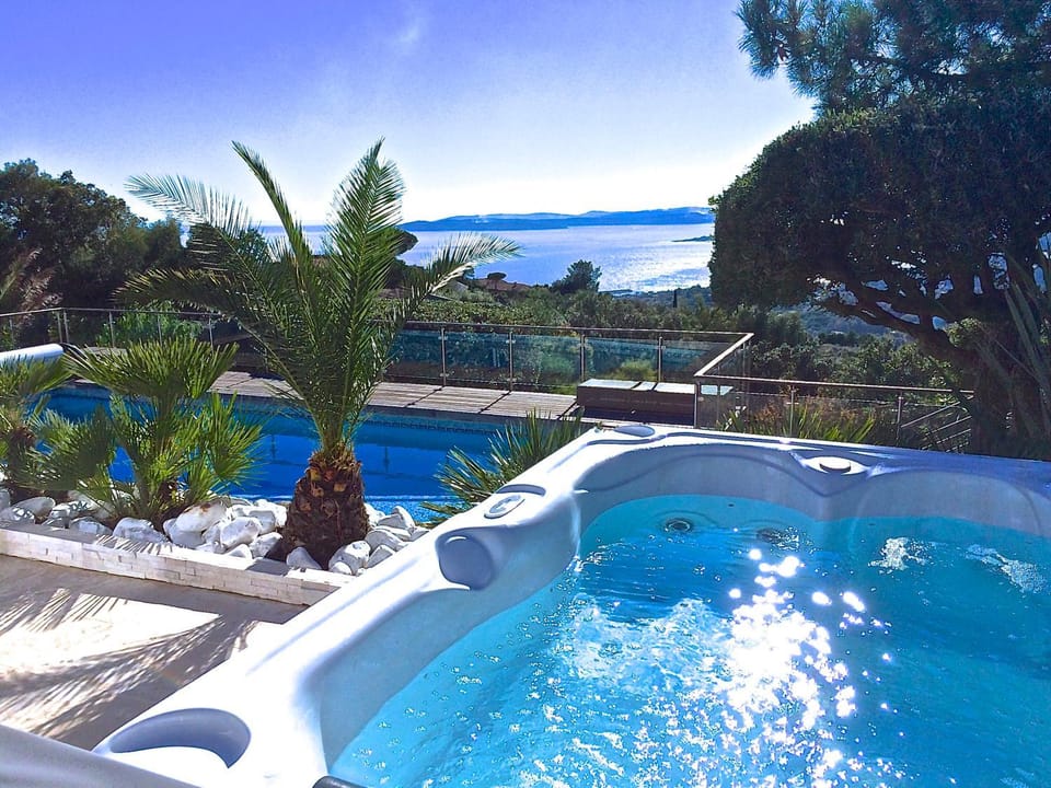Hot Tub, Sea view