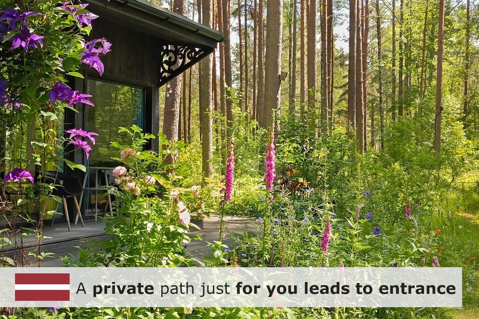 Rabarberi LV just 15min walk to SeaSide Bed and Breakfast in Latvia