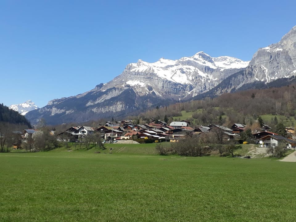 Nearby landmark, Spring, Natural landscape