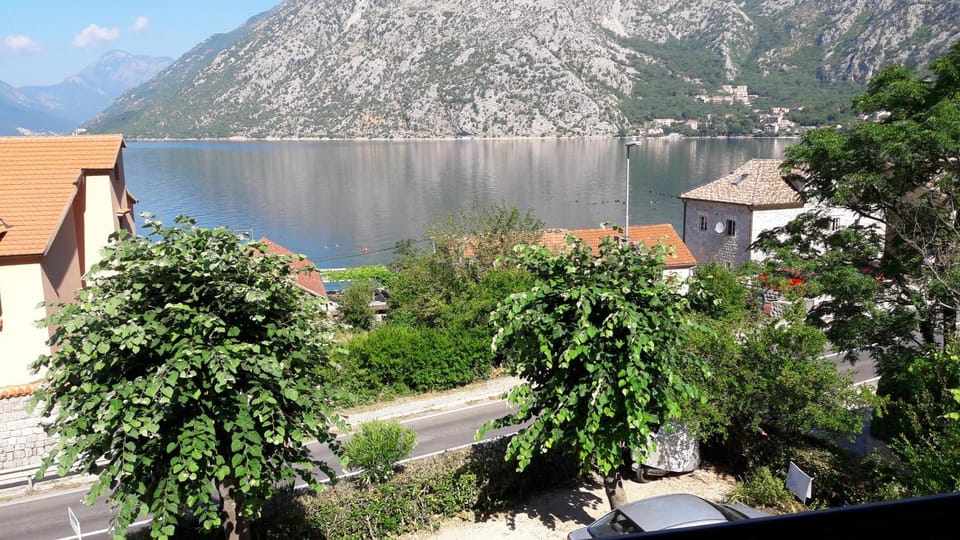 Apartment Valentina Apartment in Dobrota