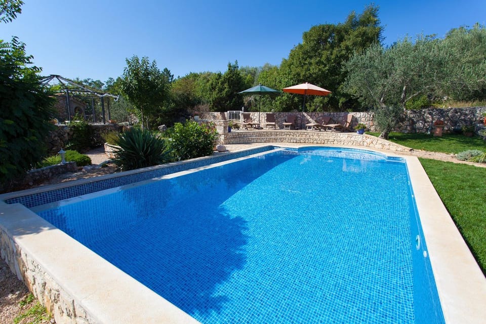 Garden, Swimming pool