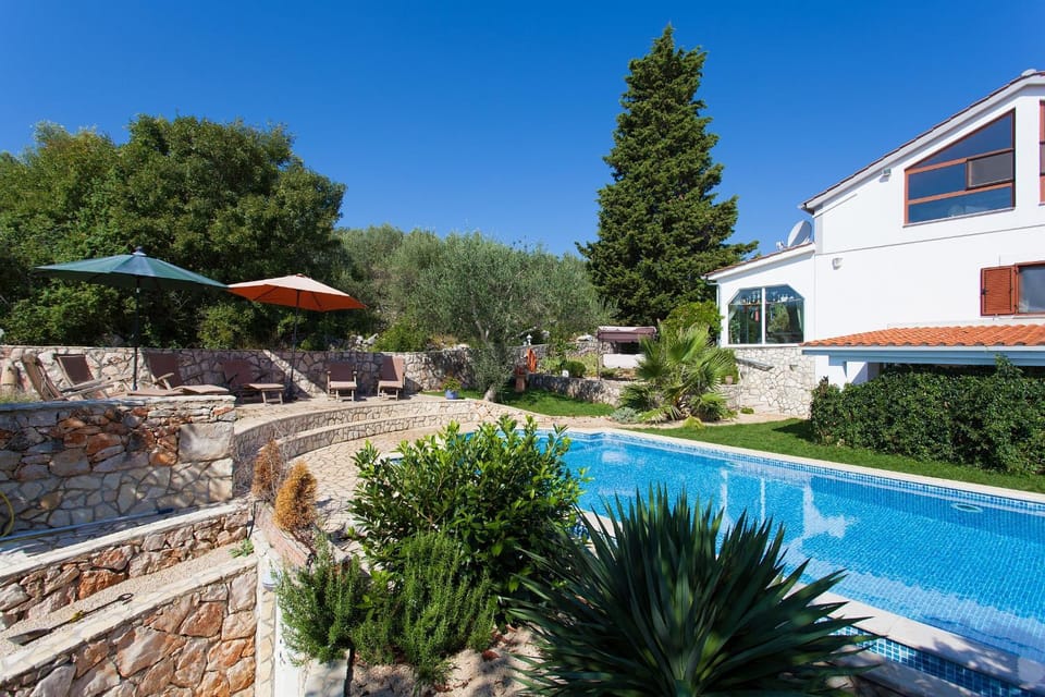 Garden, Swimming pool