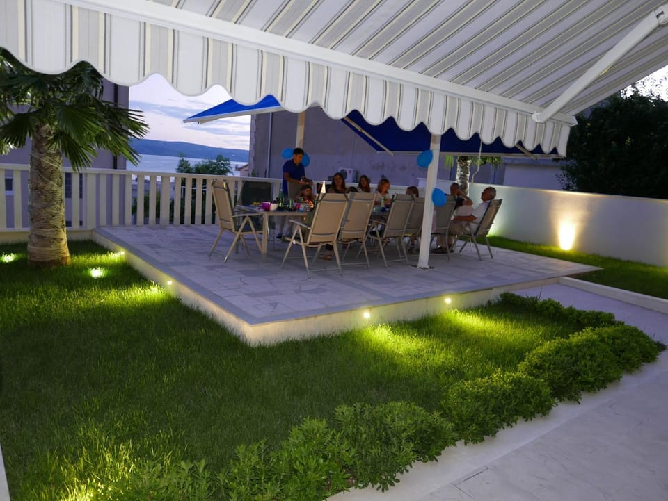 Patio, Garden, Balcony/Terrace, Garden view