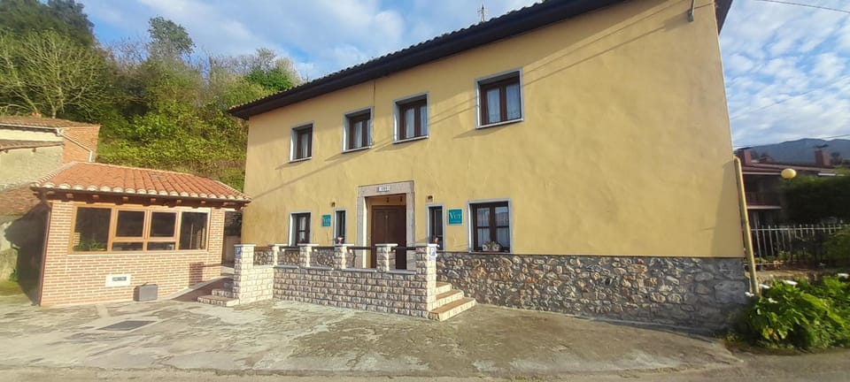 Property building, Patio, Facade/entrance, Spring, Night, Winter, Summer, View (from property/room), View (from property/room), Balcony/Terrace, Lobby or reception, Autumn, City view, Landmark view, Mountain view, Street view, Quiet street view, Inner courtyard view, Parking, internet