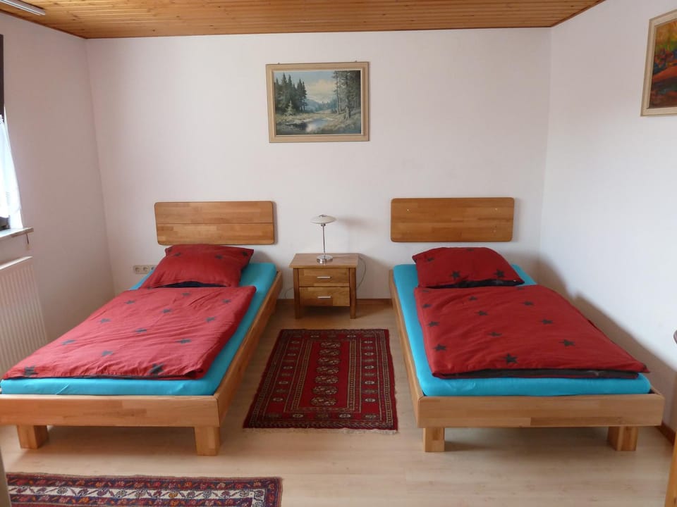 Bed, Photo of the whole room