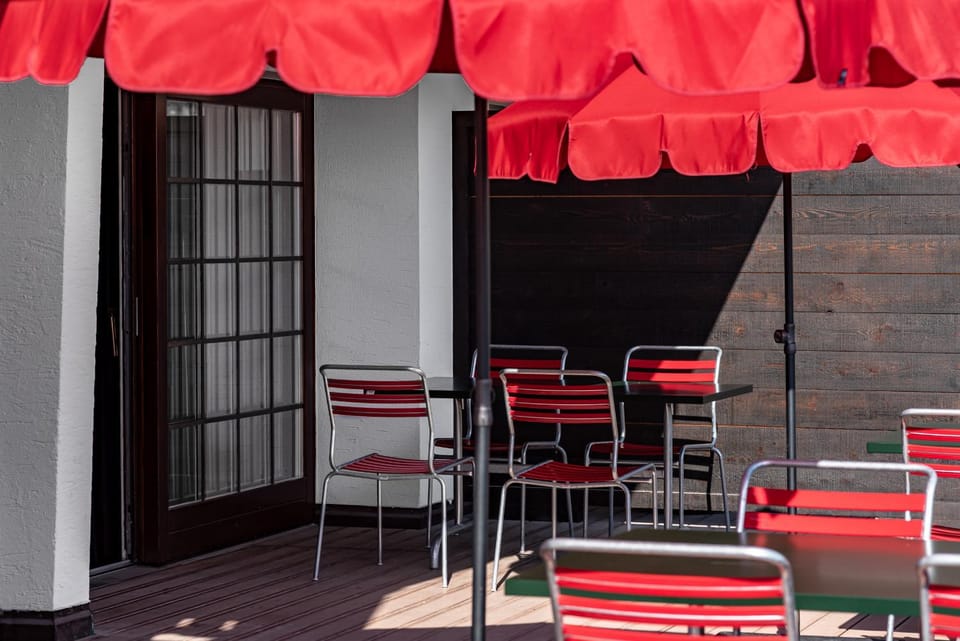 Patio, Restaurant/places to eat