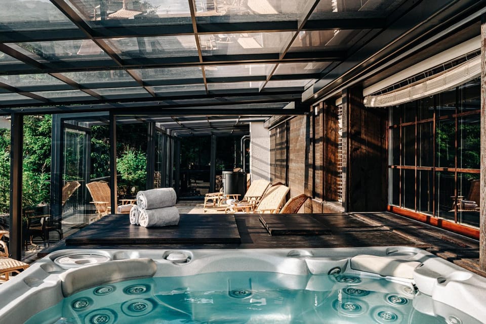 Hot Tub, Open Air Bath