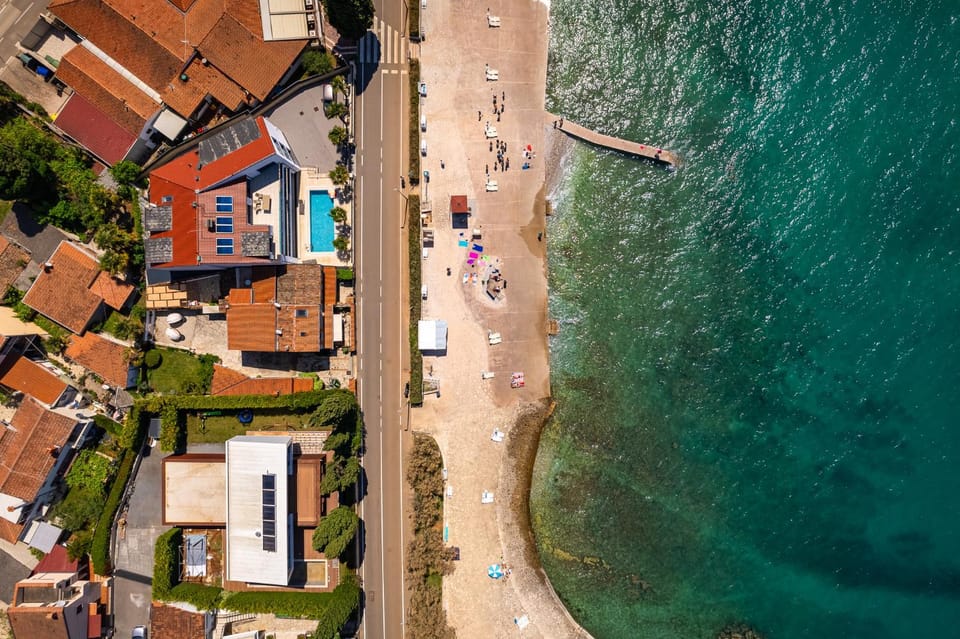 Neighbourhood, Bird's eye view, Beach, Sea view, Location