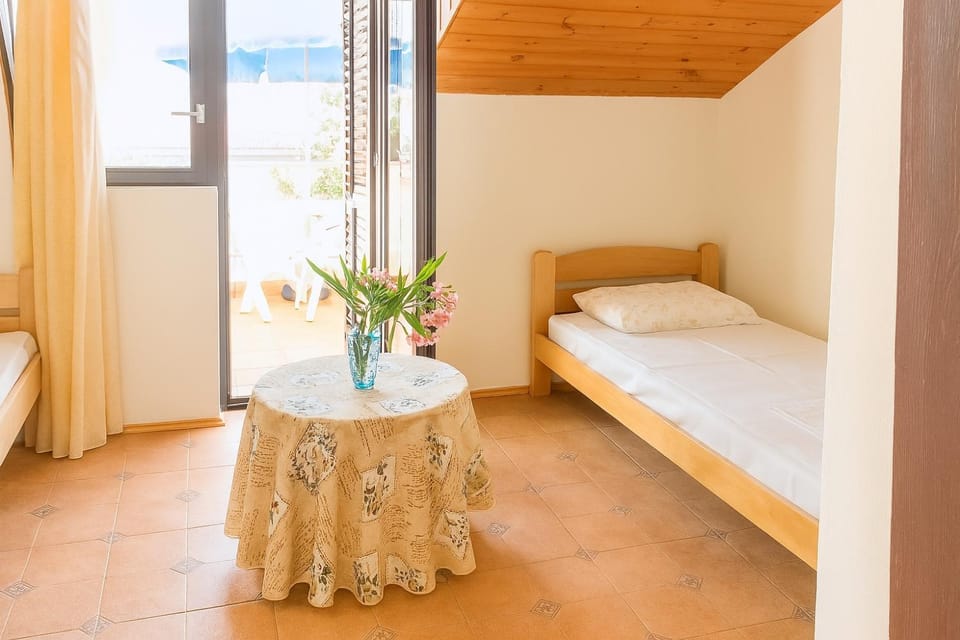 Knaffl Apartment Apartment in Krk