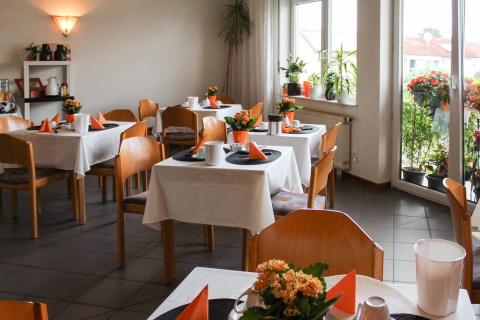Banquet/Function facilities, Dining area