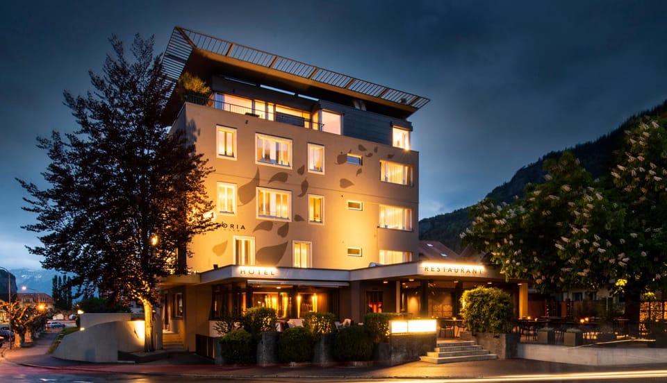 Property building, Night, Location