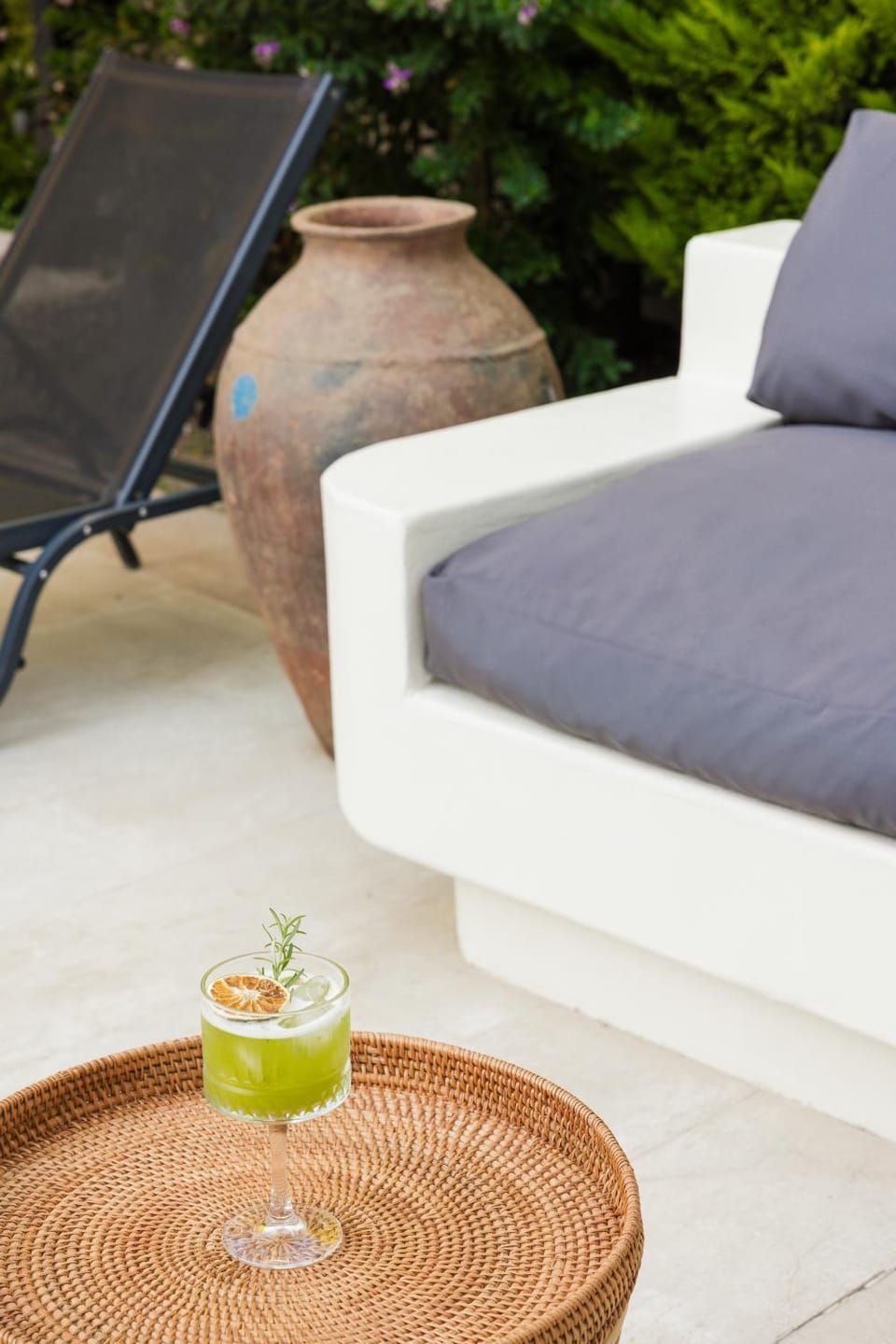 Seating area, Drinks