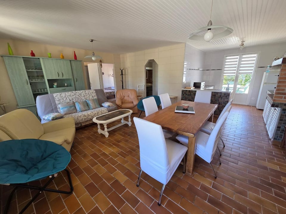 Maison familiale avec jardin, proche plages et WIFI - FR-1-194-385 House in Pays de la Loire