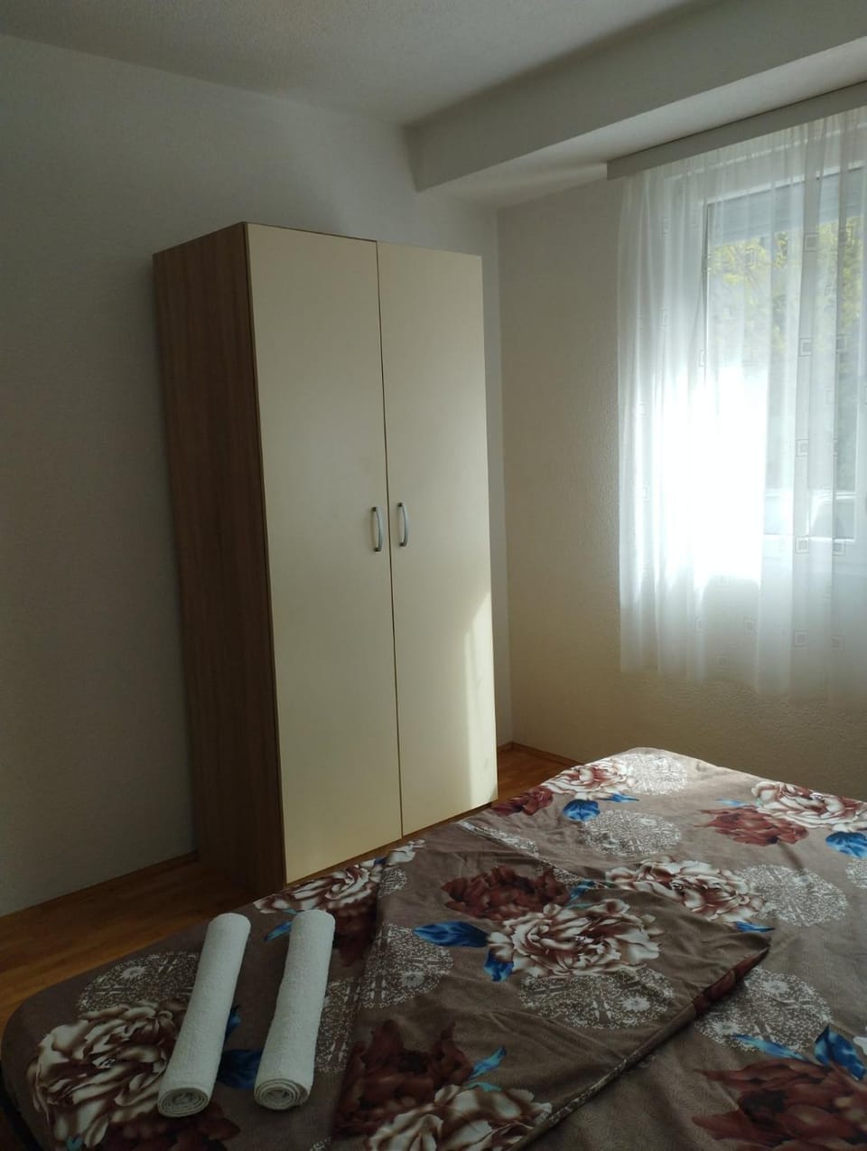 Bedroom, wardrobe