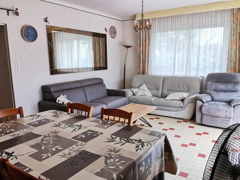 Maison 3 chambres, 150 m de la plage, 4/6 pers, WI-FI, terrasse, parking, proche commerces, La Tranche sur Mer - FR-1-194-370 House in La Tranche-sur-Mer