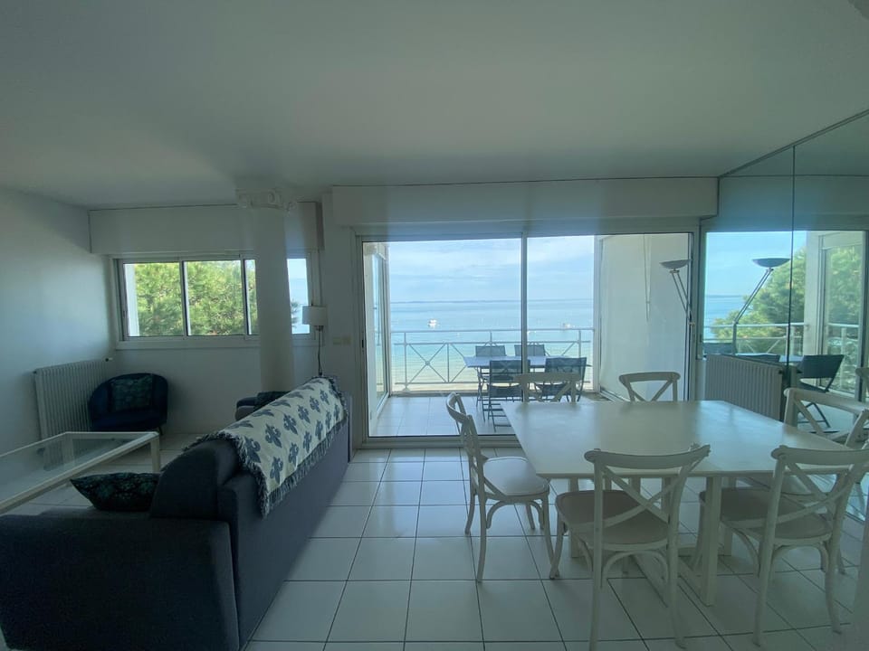 Appartement T3 en bord de mer avec balcon, WIFI et parking sécurisé - FR-1-374-23 Apartment in Arcachon