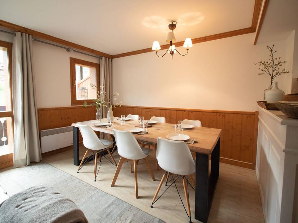 Duplex rénové 4 pièces, 6 pers., 2 balcons, casier à skis, ménage inclus - FR-1-291-791 Apartment in Les Avanchers-Valmorel