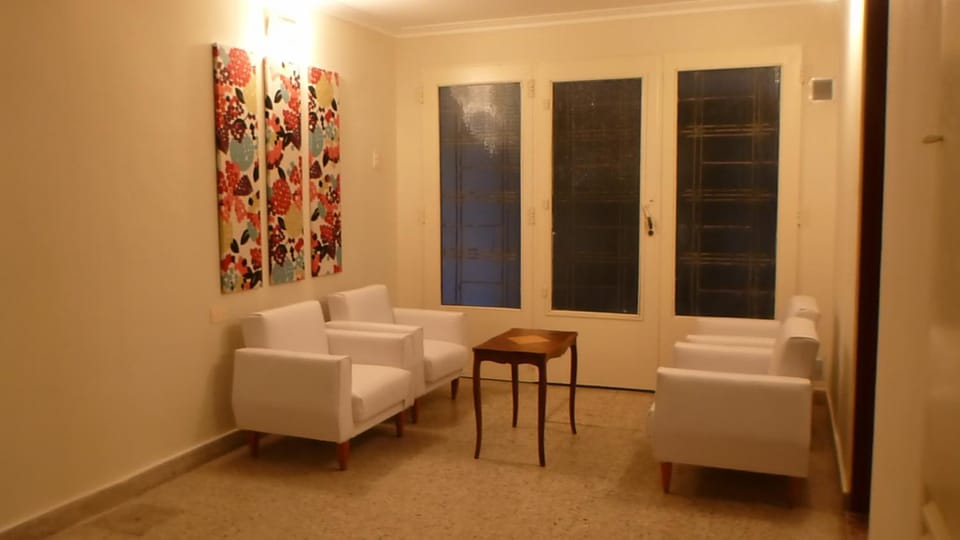 Casa con garage y patio - 6 personas - 26 y 45 Apartment in La Plata