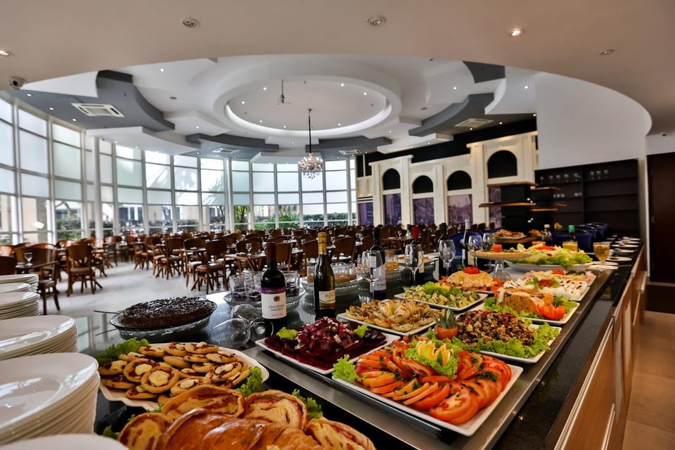 Restaurant/places to eat, Food, Lunch