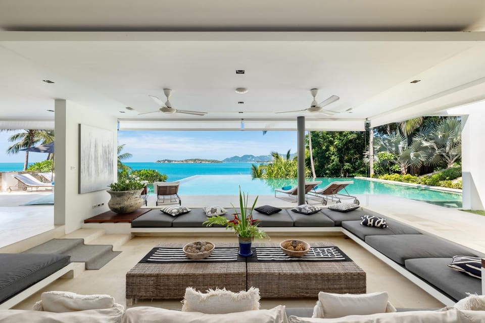 Day, View (from property/room), Balcony/Terrace, Living room, Seating area