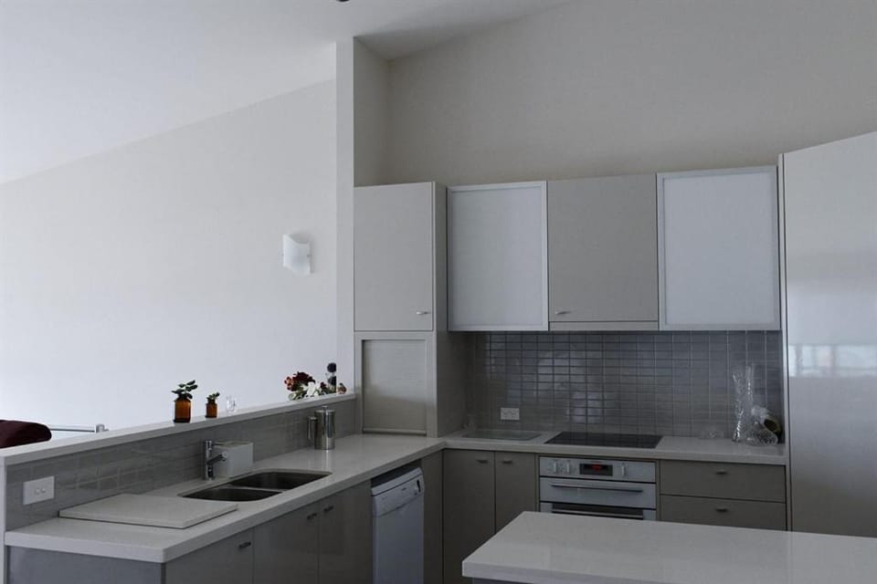Caseys Beach Retreat Apartment in Batemans Bay