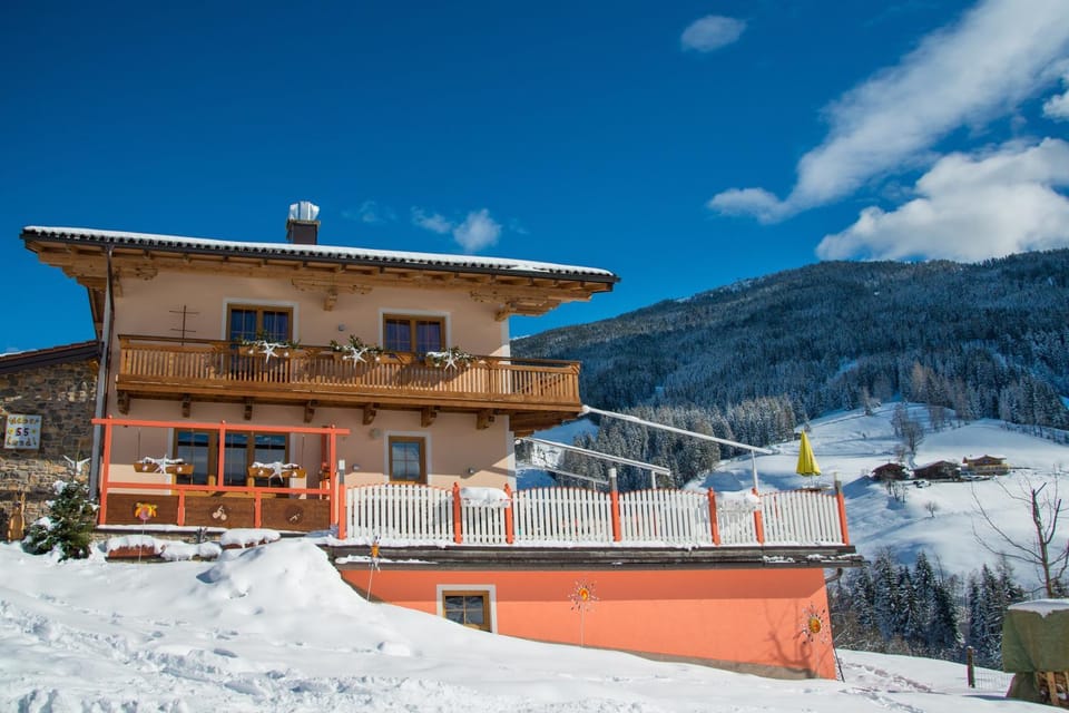 Property building, Winter, On site