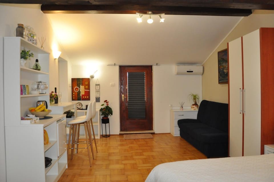 Guest House Most Bed and Breakfast in Istria County