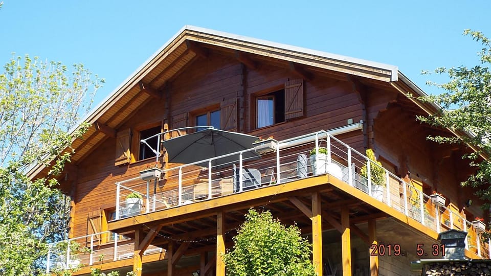 Chambre d'Hôtes Barnabas Bed and Breakfast in Auvergne-Rhône-Alpes