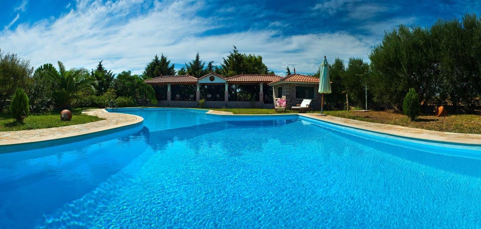 Property building, Swimming pool