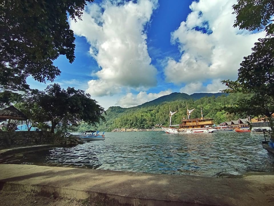 Pandu Lakeside Hotel Parapat Hotel in Indonesia