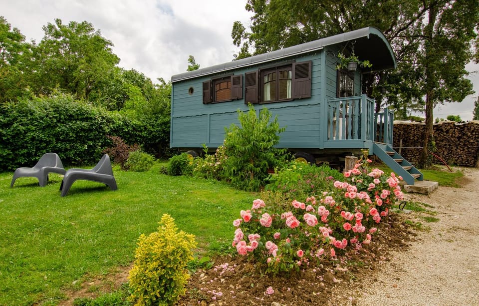Garden, Garden view, Family