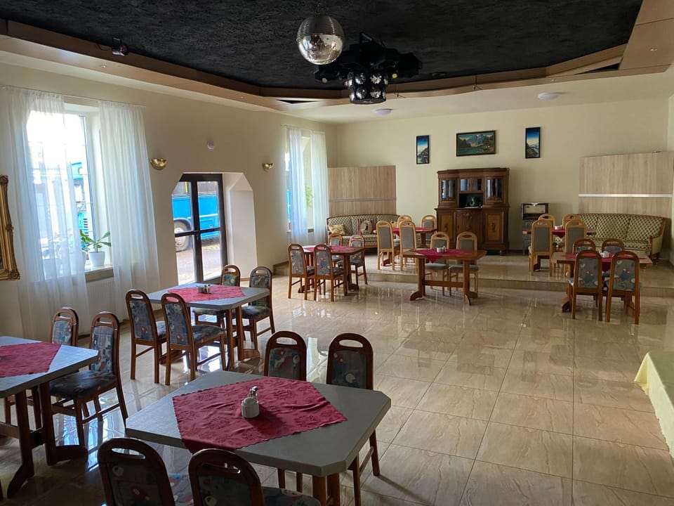 Restaurant/places to eat, Breakfast