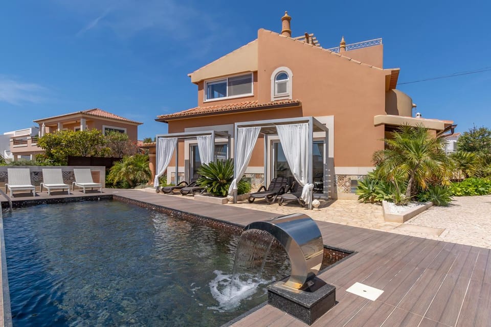 Villa Rosa Bed and Breakfast in Lagos