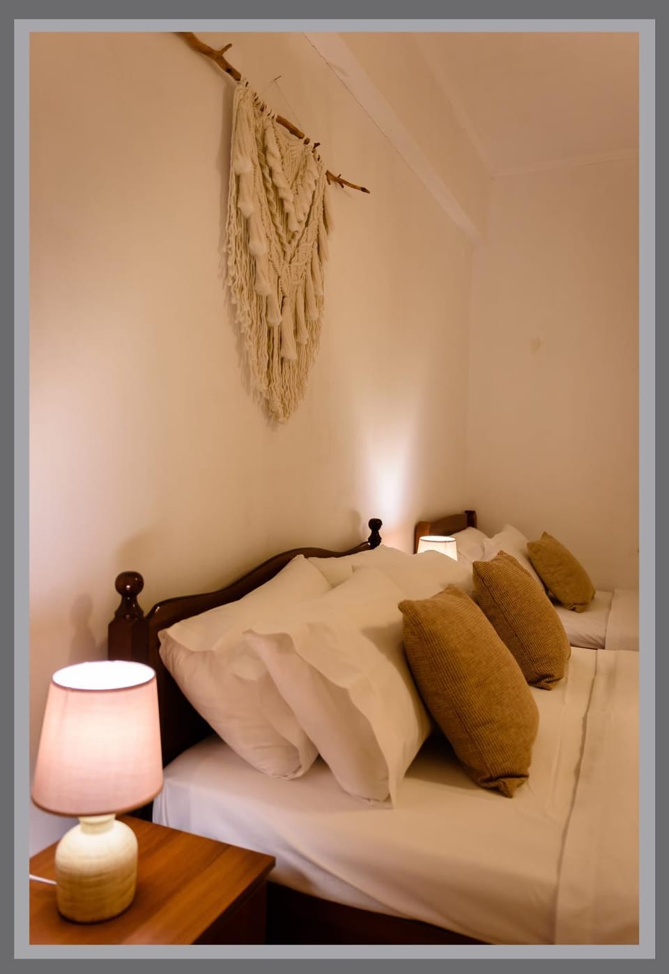 Bed, Photo of the whole room