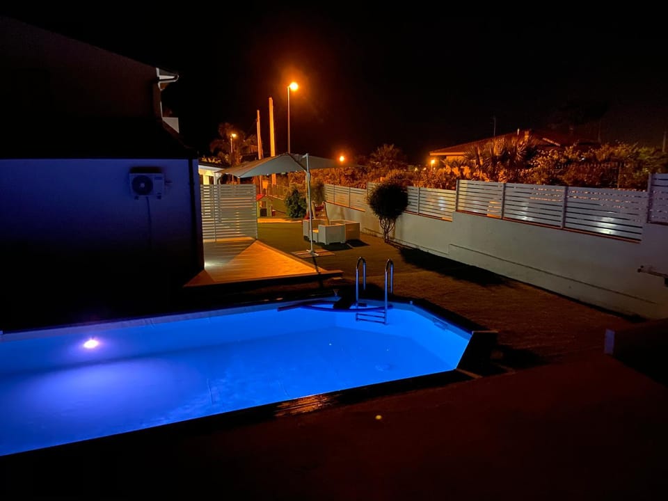 Garden, Swimming pool