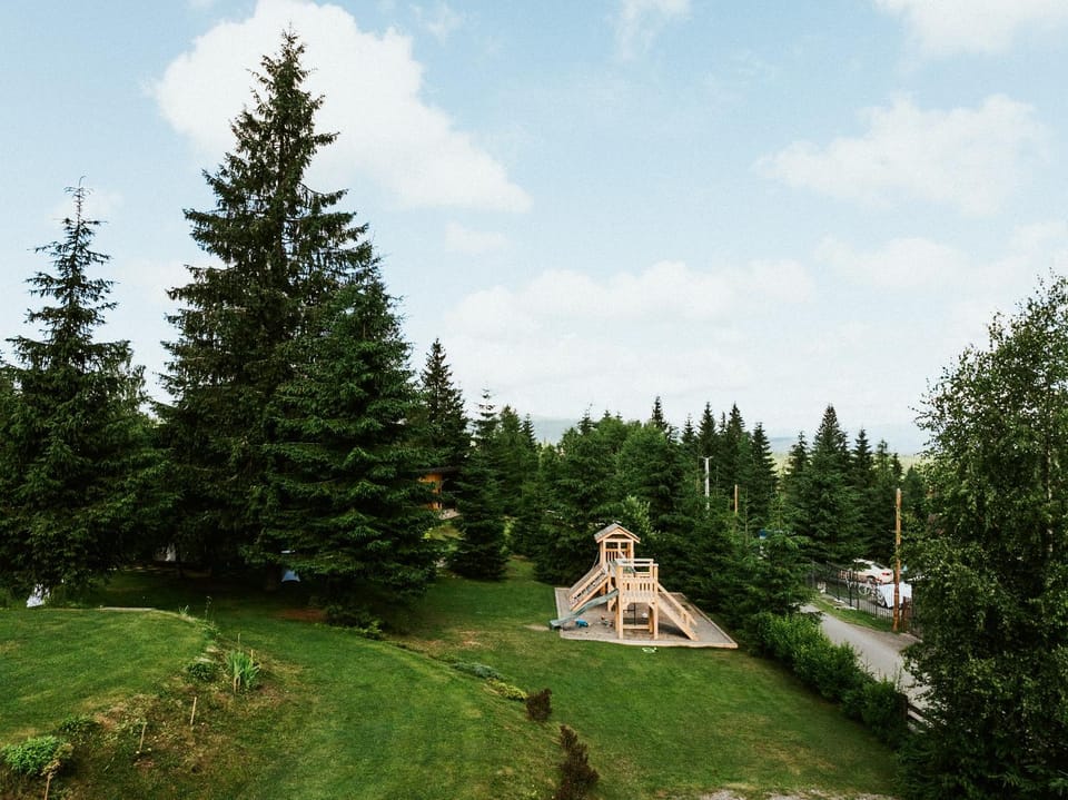Pensiunea Colt de Rai Bed and Breakfast in Cluj County