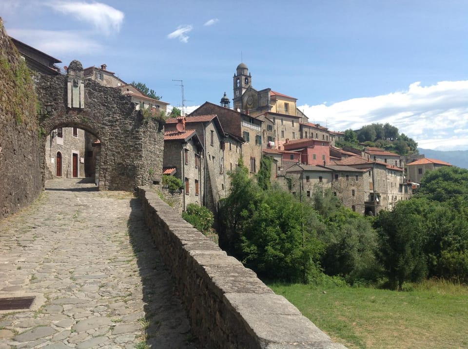 Nearby landmark, Neighbourhood, Landmark view