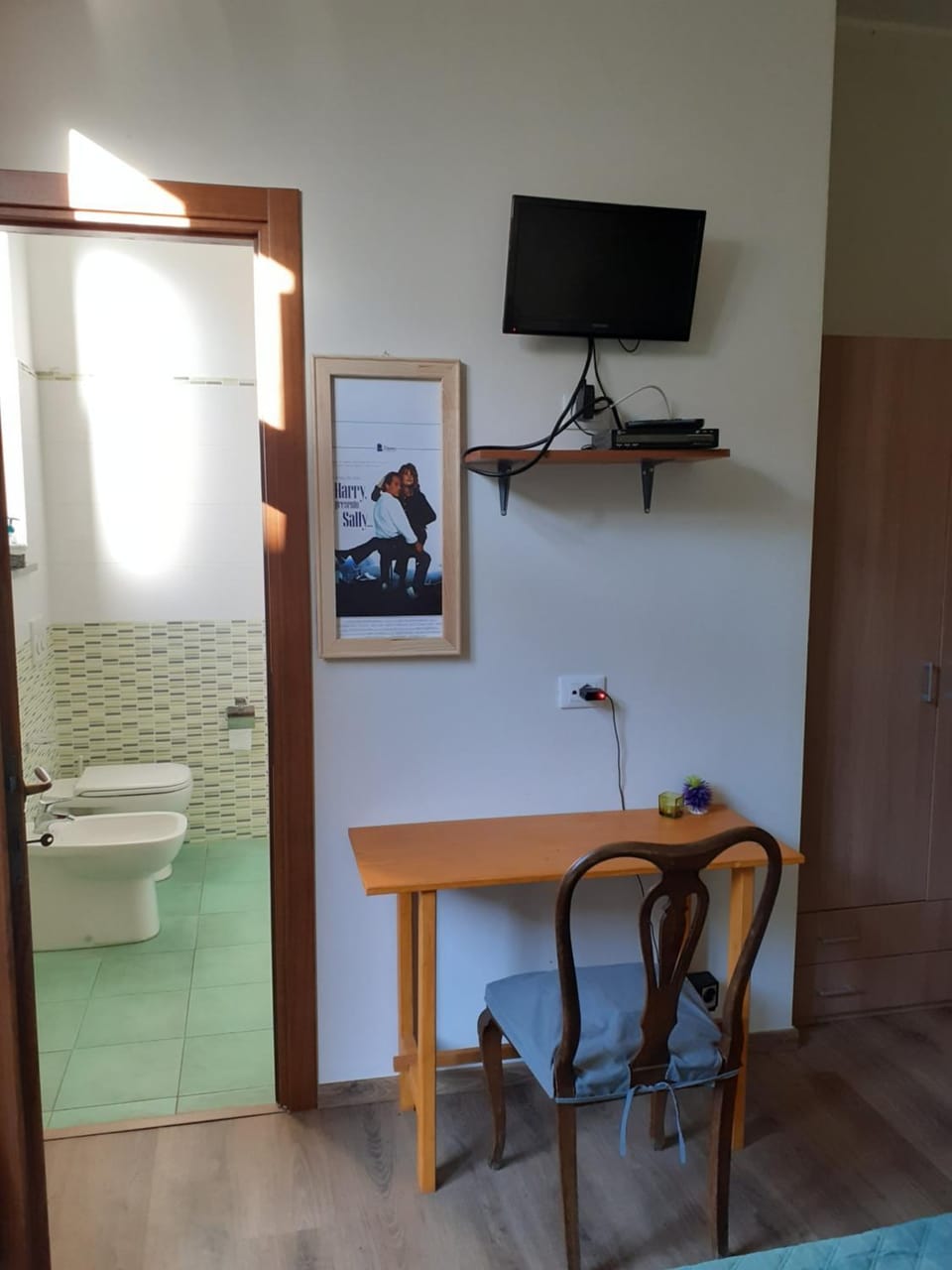 Bathroom, TV and multimedia