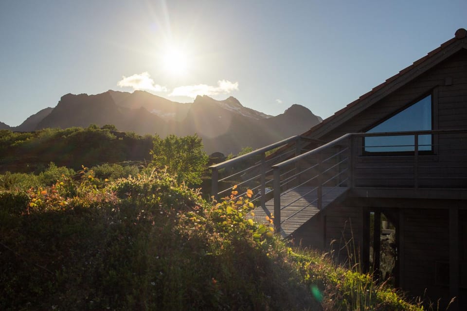 Property building, Natural landscape, Mountain view