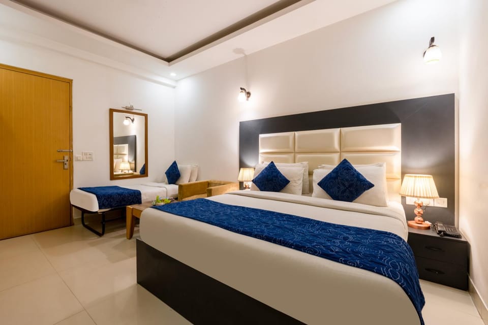 Bed, Photo of the whole room, Area and facilities