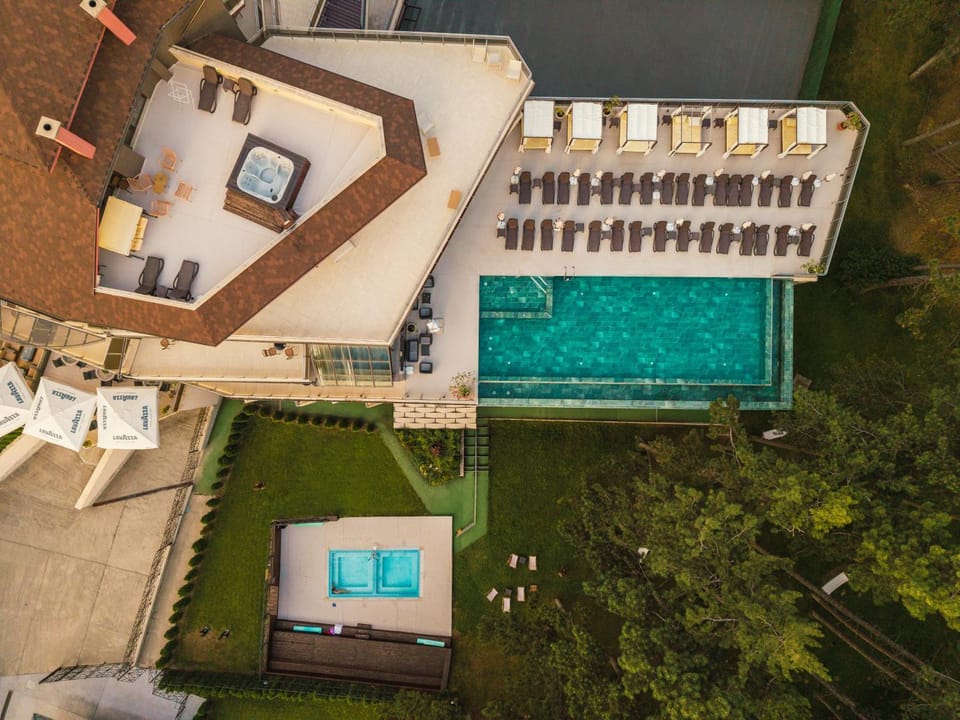 Day, Bird's eye view, Swimming pool, sunbed
