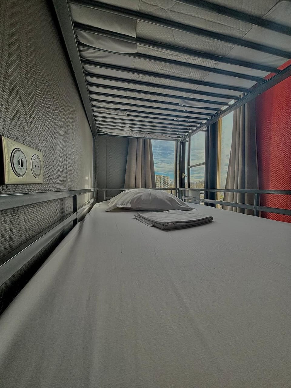 Bed, Photo of the whole room, Bedroom, bunk bed