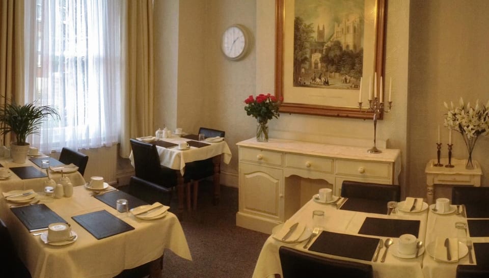 Dining area, Internal: Not applicable to any particular room