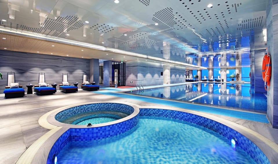 Swimming pool, Swimming pool