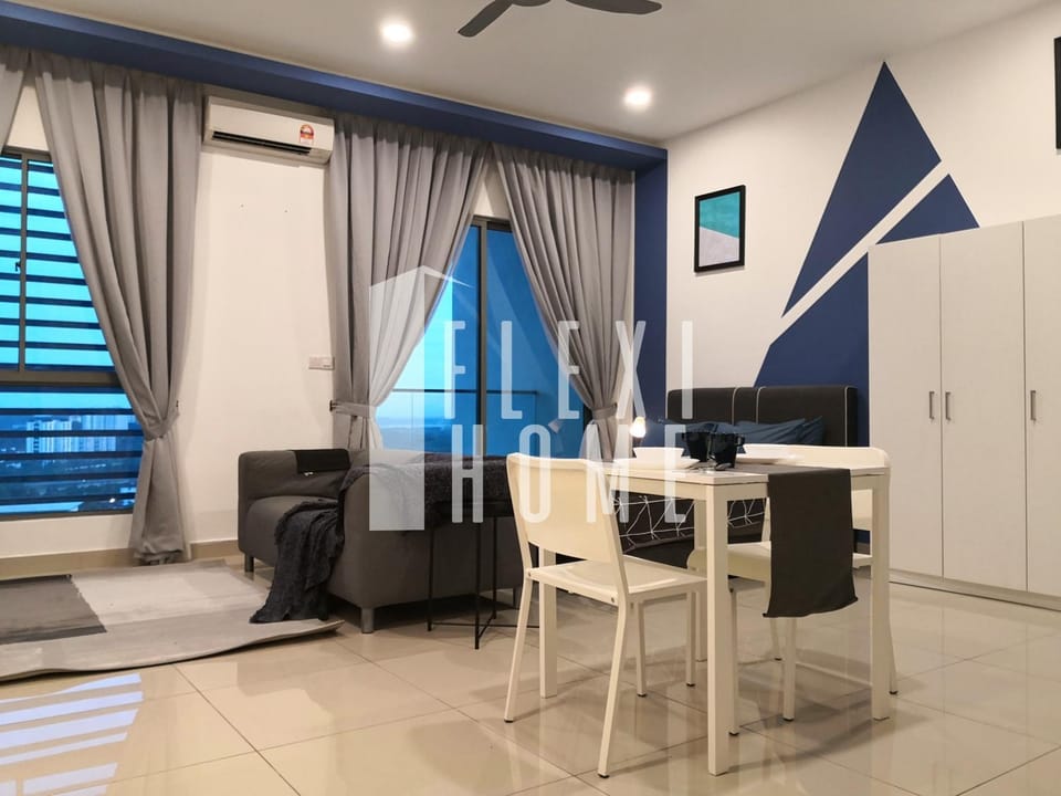 Living room, Photo of the whole room