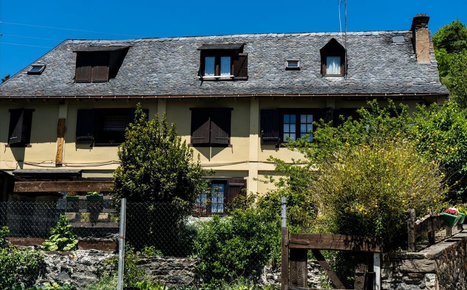 casa rural Dera Hont Hostel in Catalonia