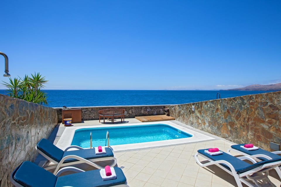 Sea view, Swimming pool