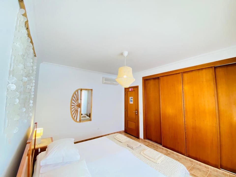 Aloha Burgau Guesthouse Bed and Breakfast in Luz