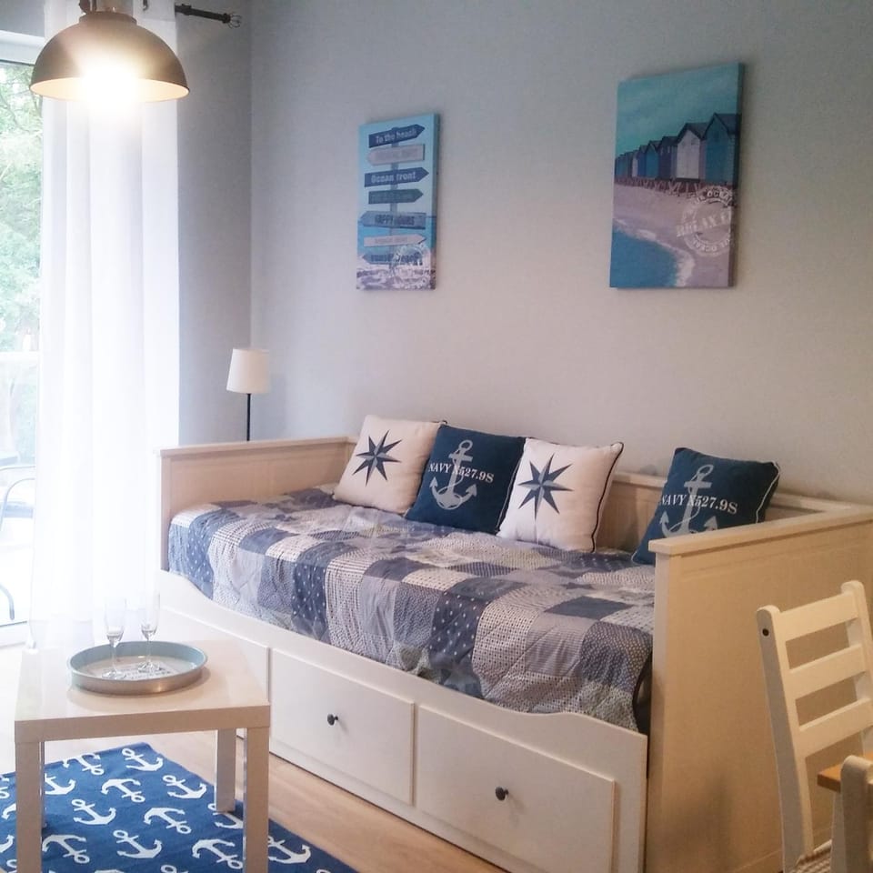 Living room, Bedroom